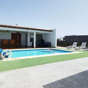 https://casa-montes.in-canary-islands.com