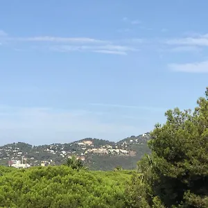 https://maison-loubiere-hyeres.fr-provencehotel.com