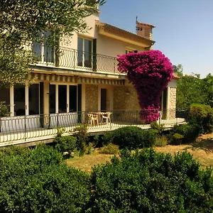 https://maison-lumineuse-et-spacieuse-avec-jardin-arbore.fr-provencehotel.com
